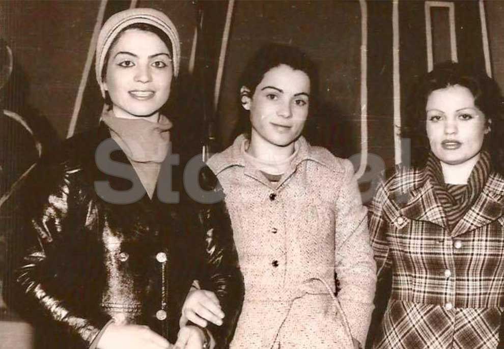 Tre shoqet e skenës, si visheshin në rini Lindita Theodhori, Ema Qazimi e Liljana Kondakçi