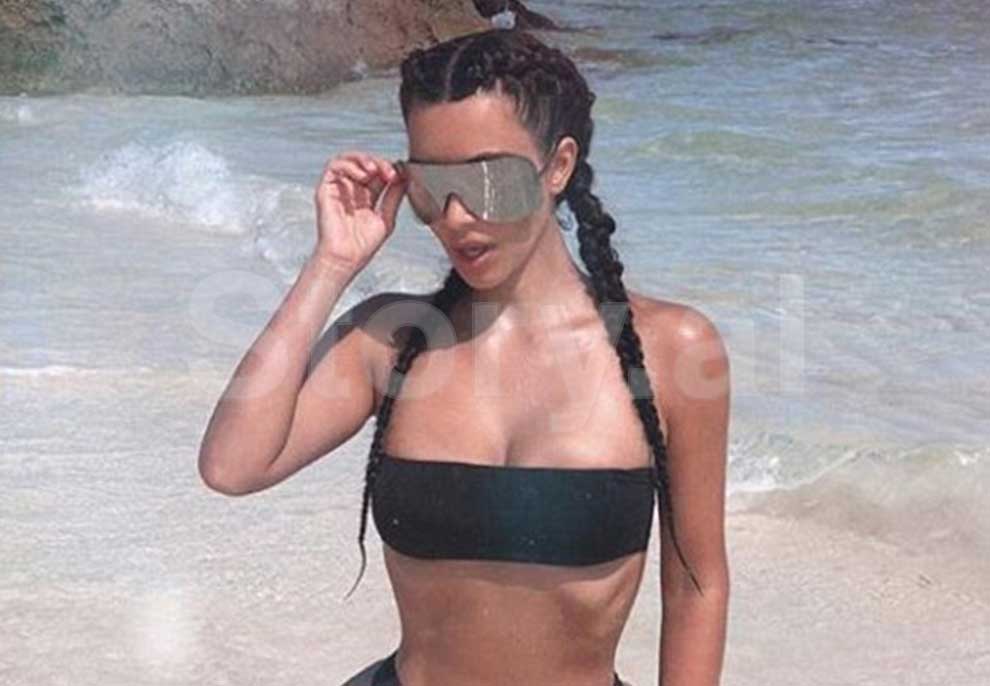 Kim Kardashian një superbombë me bikini të zi