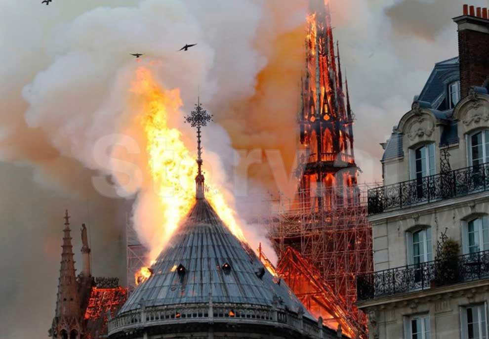 Djegia e saj tronditi botën, çfarë e bën kaq ikonike Katedralen e “Notre Dame”