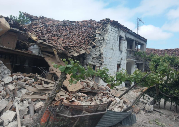 Shqipëria “zgjohet” nga tërmetet/ Në Korçë persona të lënduar e banesa të dëmtuara