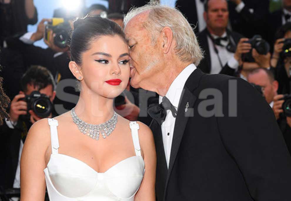 Selena Gomez zbulon se çfarë i pëshpëriti në vesh aktori 68-vjeçar në Kanë