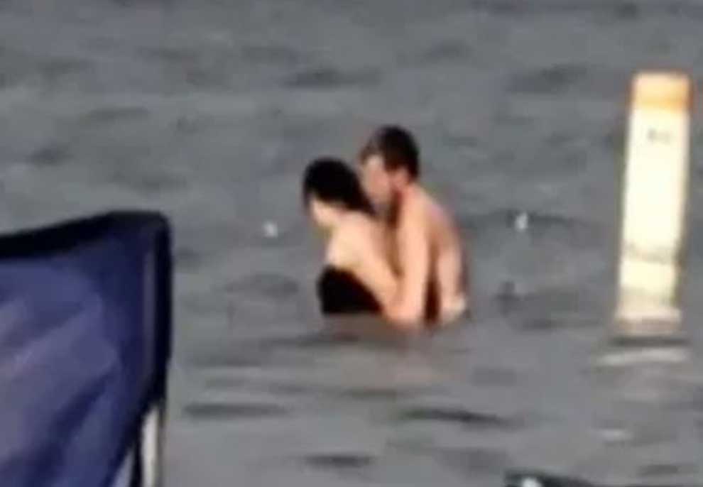 VIDEO/ Çifti kapet duke bërë seks në plazh, arrestohen nga policia