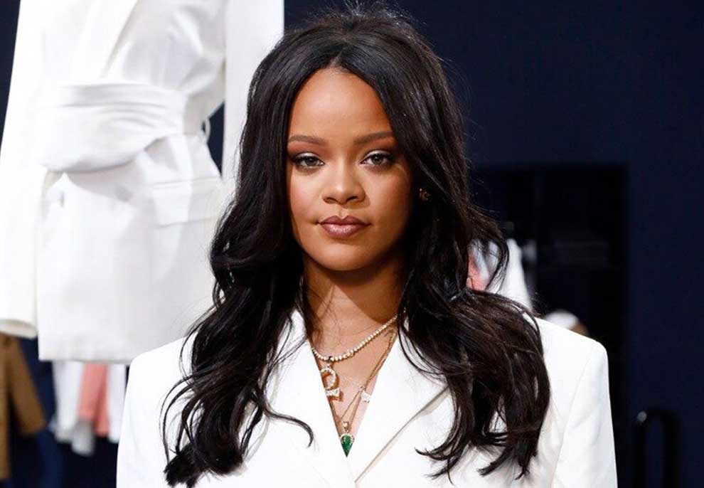 Rihanna zbulon sozinë e saj, habitet me ngjashmërinë (FOTO)