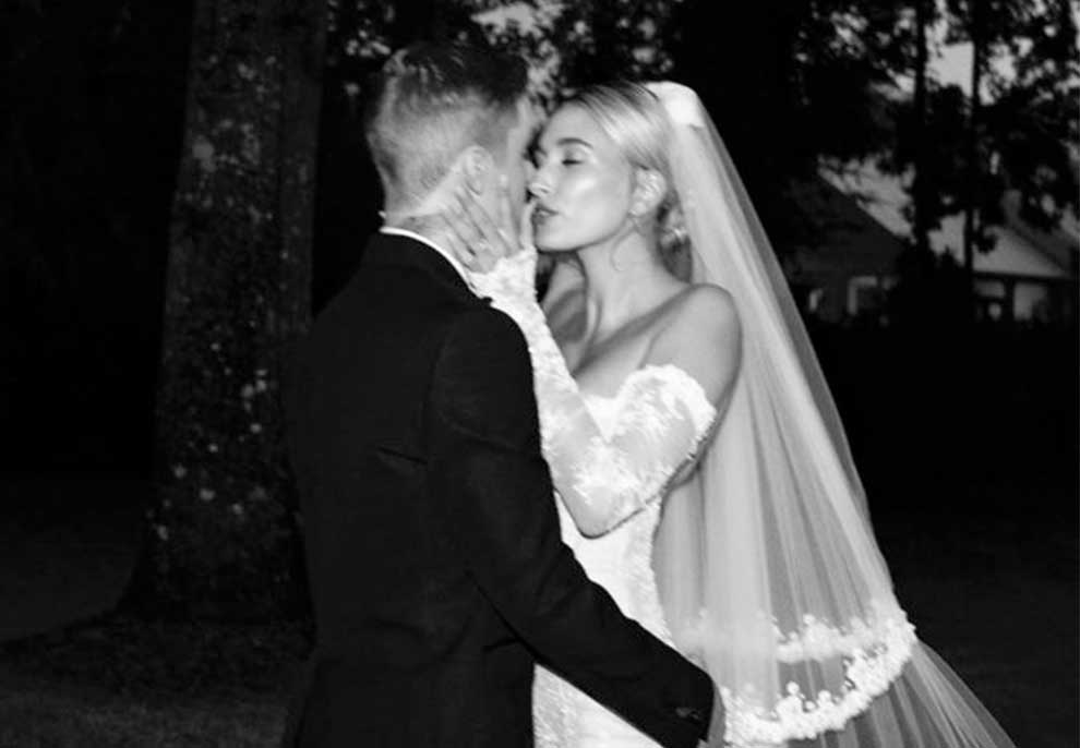 Hailey Bieber publikon momente nga dasma