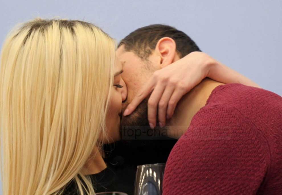 Inna puthet në buzë me Gerin, formohet çifti i parë në “PërPuthen”!