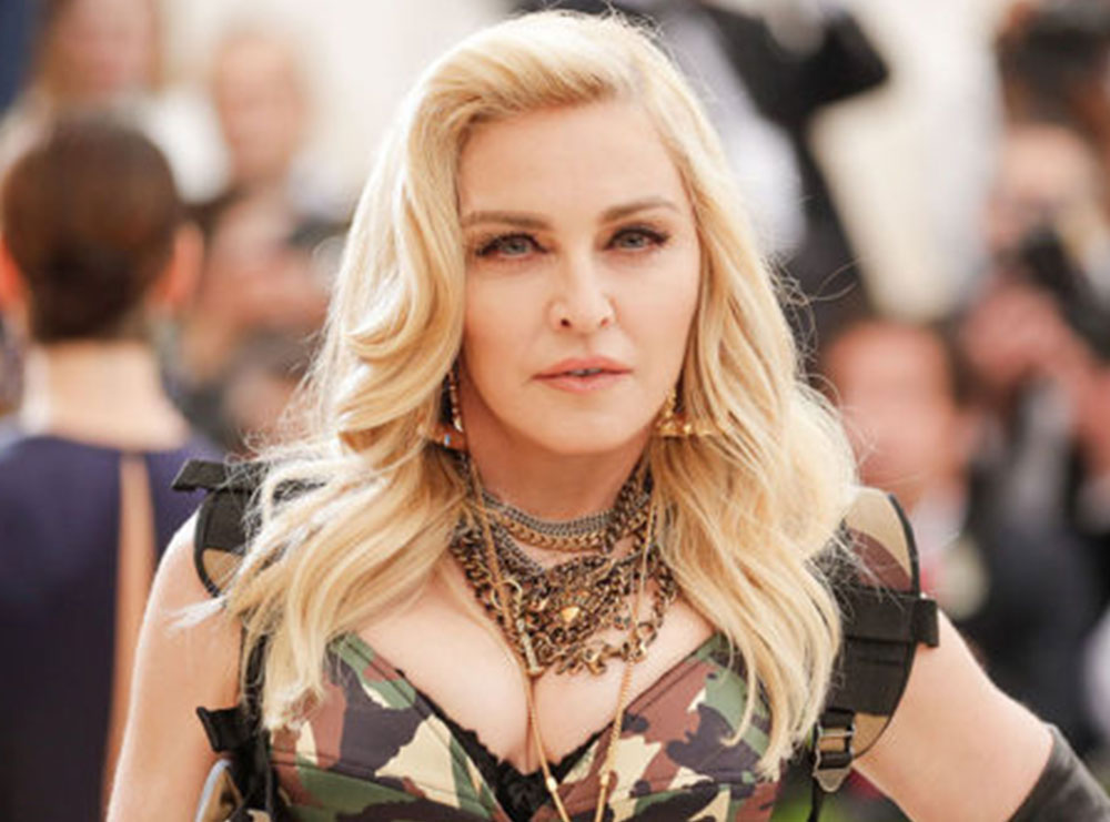 Nuk është kurrë vonë për tatuazhin e parë, as kur je 62 vjeç, si Madonna