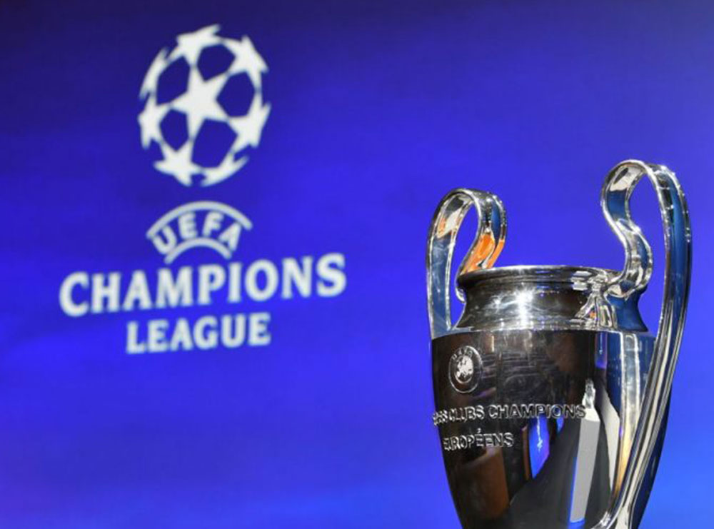 FOTO/ Dizajn special, UEFA prezanton topin e ri të ndeshjeve të Champions-it