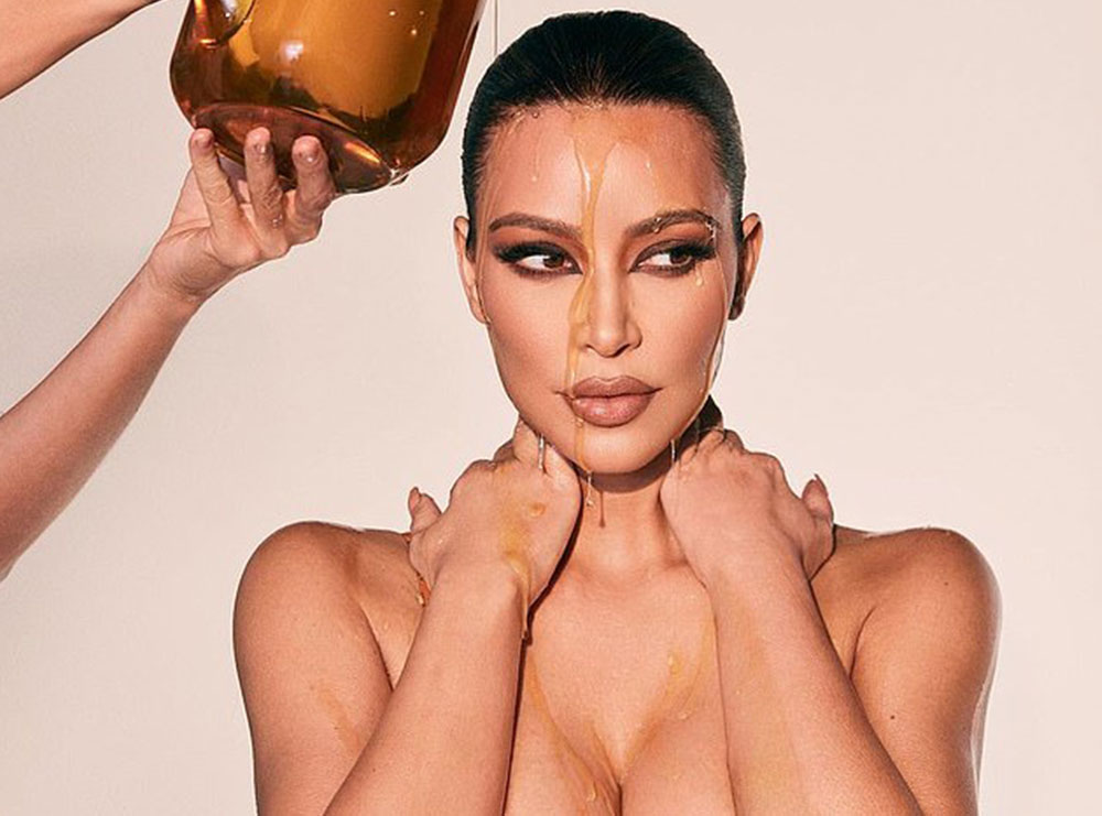 FOTOT/ Kim Kardashian lahet e gjitha në mjaltë, çmend fansat me pozat e saj të fundit