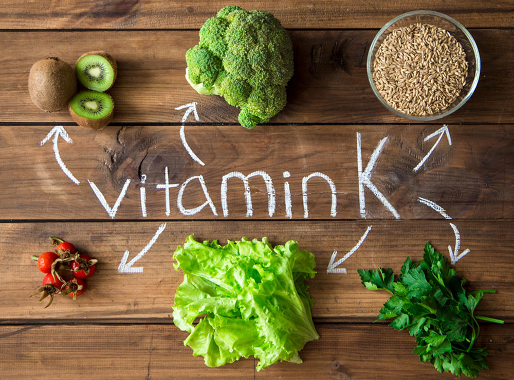 Ja 12 ushqimet e pasura me vitaminë K. Të domosdoshme për gjakun dhe kockat