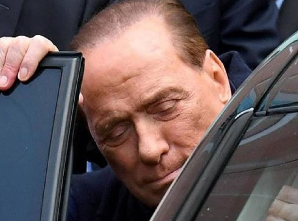 I pafuqishëm, i mbështetur tek truprojat: Berlusconi shtrohet përsëri në spital