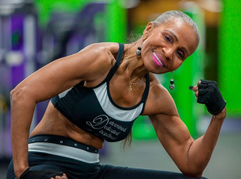 FOTOT/ Gjyshja 84-vjeçare që stërvitet çdo ditë