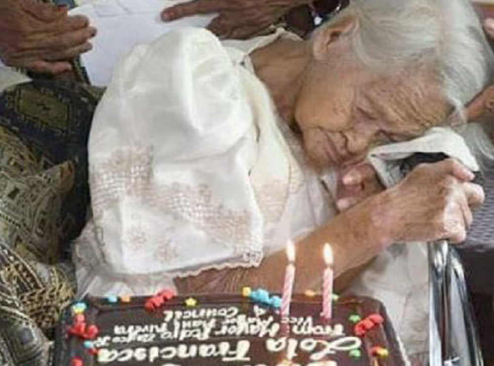 Shuhet gruaja më e vjetër në botë, cili ishte sekreti ushqimor i 124-vjeçares