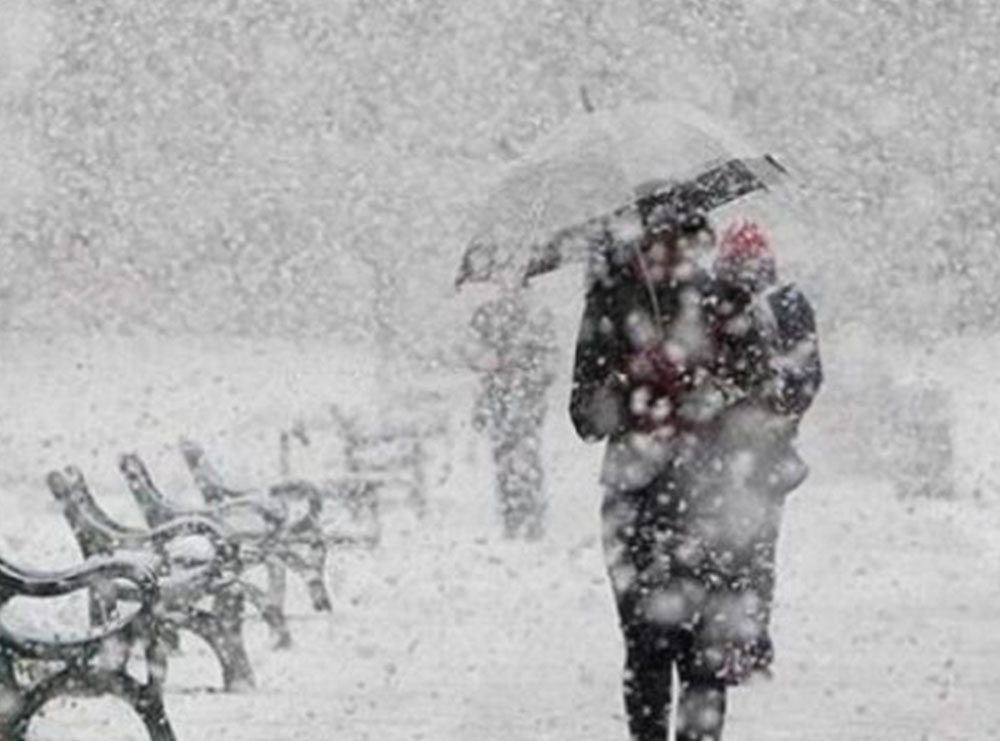 Acari “mbërthen” Shqipërinë, temperatura deri në -20 gradë, cilat do të jenë ditët më të ftohta