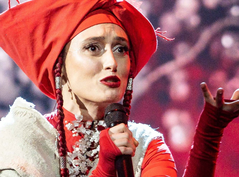 Këngëtarja ukrainase pezullohet nga ‘Eurovision’