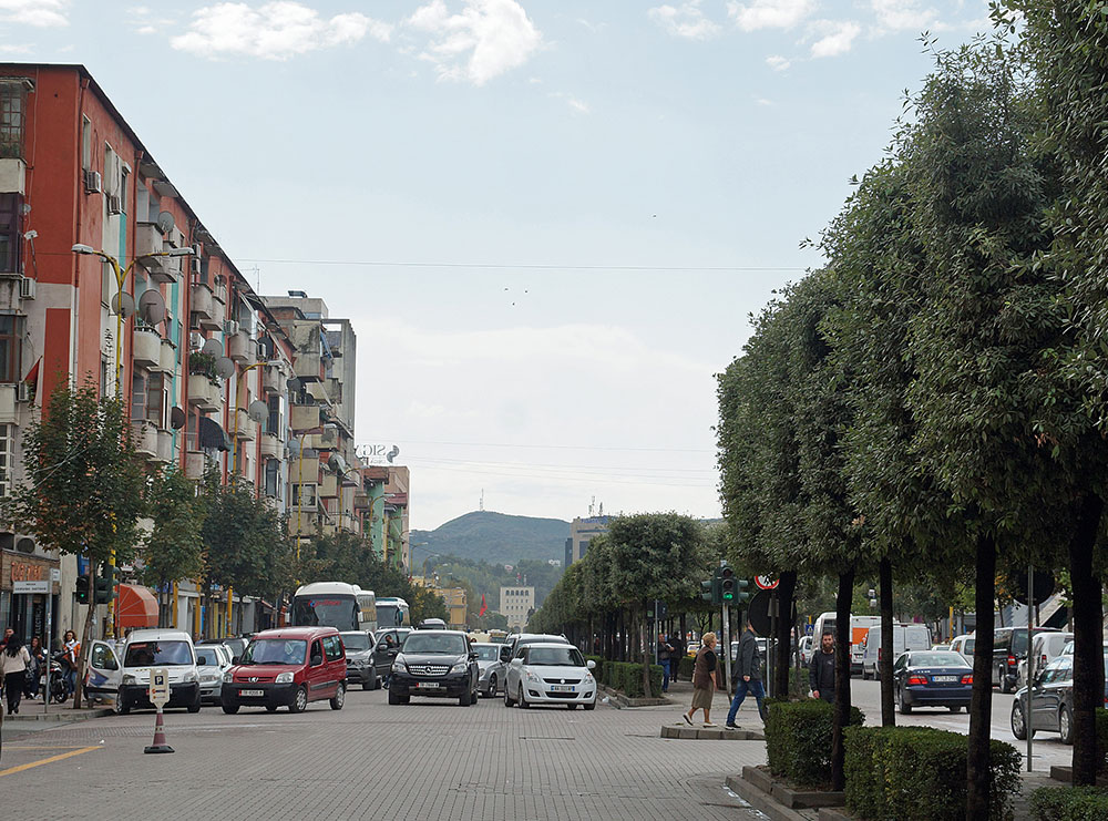 Policia: Tentativë për të vjedhur një bankë tek bulevardi “Zogu I” në Tiranë