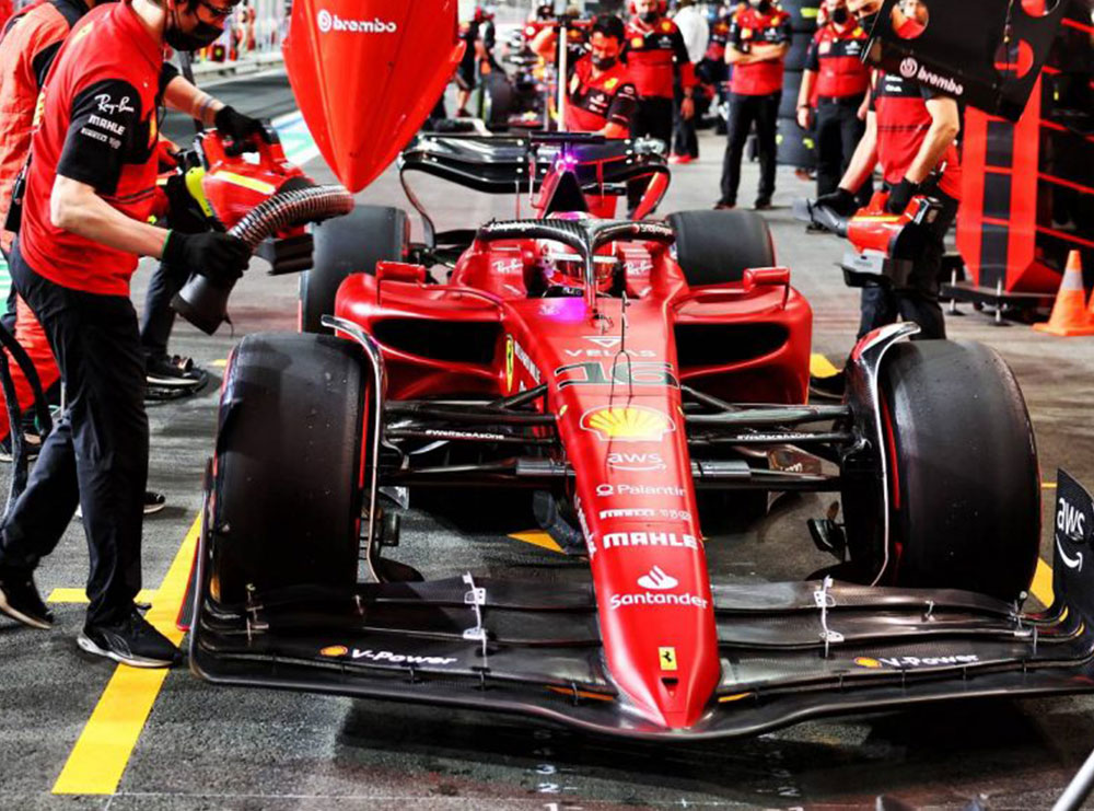 “E dua këtë skuadër, por kjo nuk është mirë”. Leclerc paralajmëron Ferrarin, Binotto FIA-n: “Për ne s’ka mbaruar”
