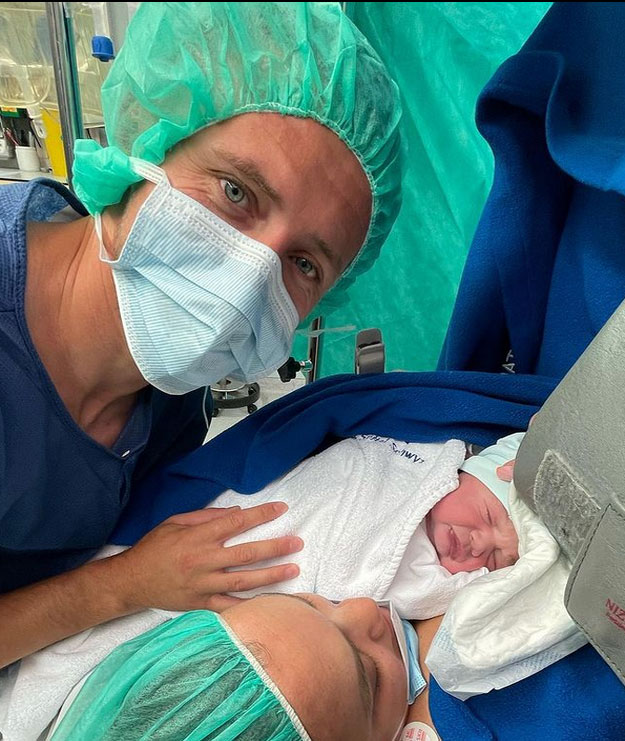 Futbollisti shqiptar bëhet baba për herë të dytë, zbulohet gjinia dhe emri i bebit