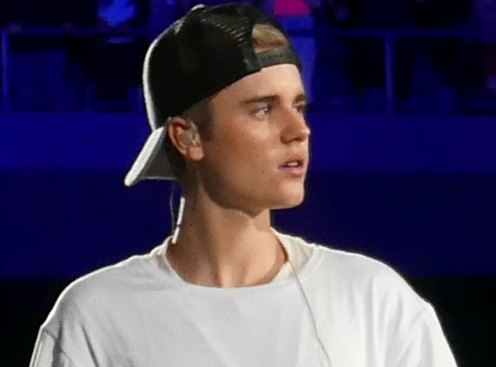 Justin Bieber do të rifillojë turneun botëror pas paralizës në fytyrë