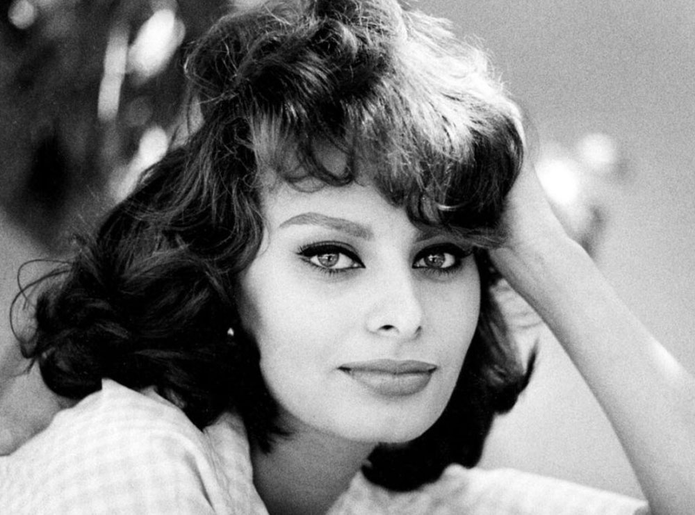 Ikona e kinematografisë, Sophia Loren feston sot 88 vjetorin e lindjes
