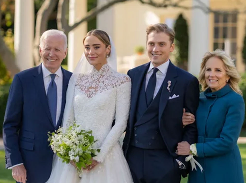 FOTO/ Dasma madhështore në Shtëpinë e Bardhë, martohet mbesa e Joe Biden
