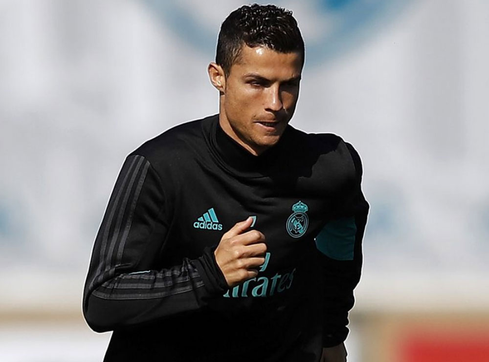 Ronaldo gjen ‘paqe’ në ‘shtëpi’, shihet duke u stërvitur te qendra sportive e Real Madrid!