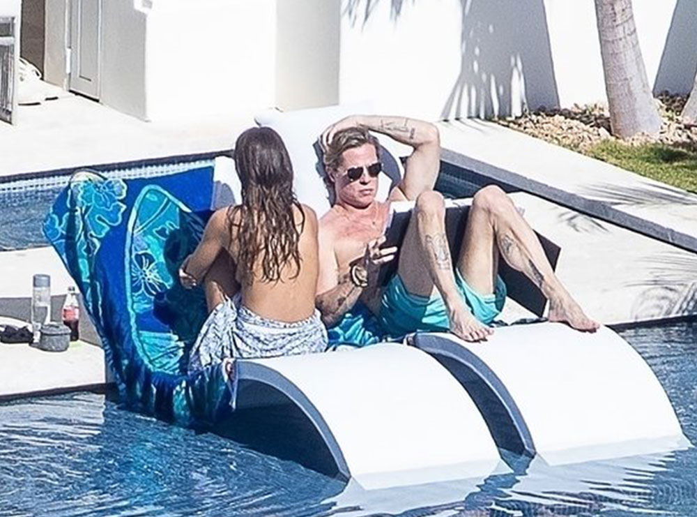 Paparazzi/ Brad Pitt dhe e dashura e tij i kalojnë festat buzë pishinës