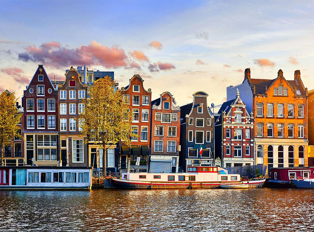 Pse ndërtesat në Holandë nuk kanë perde