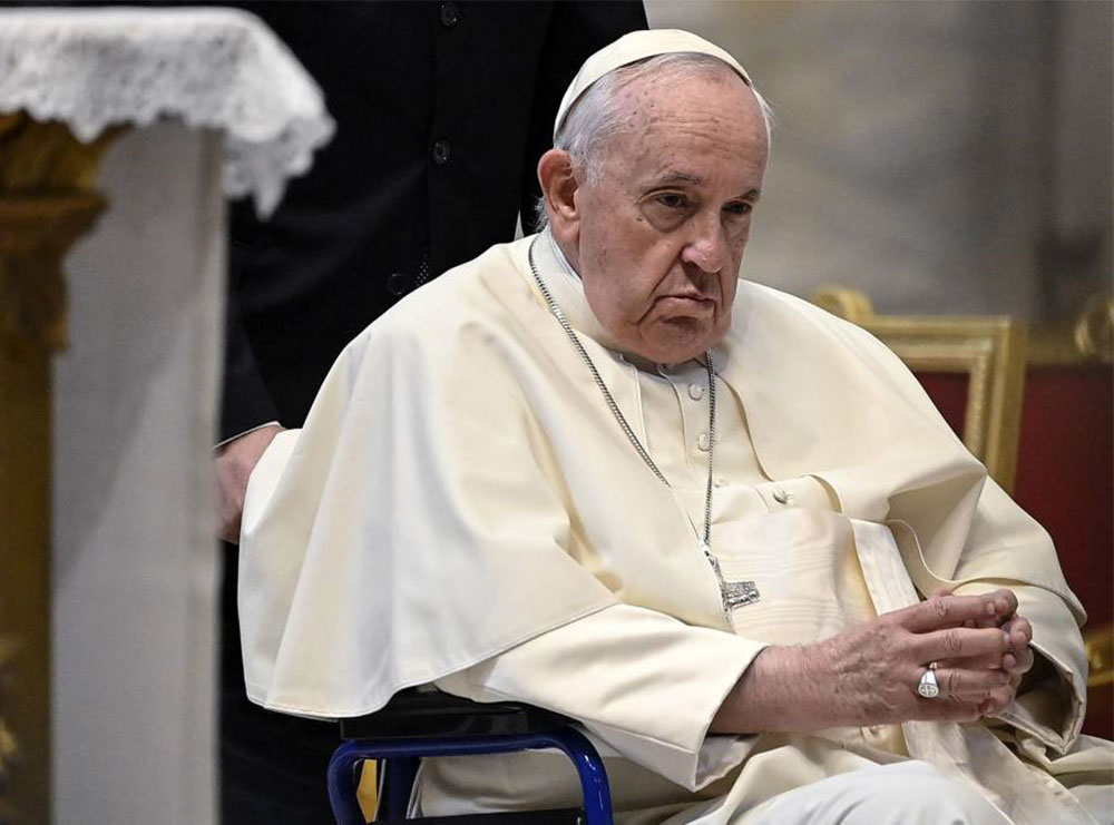 Papa me bronkit/ Dalin detaje nga gjendja e tij në spital