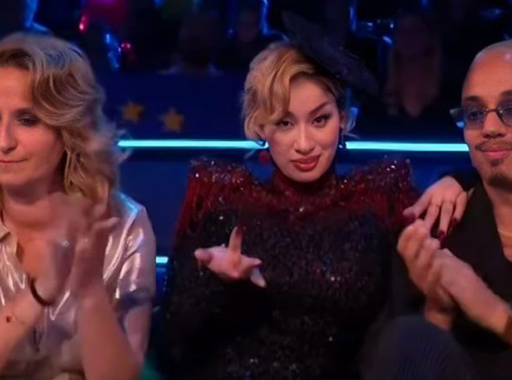 Tregoi gishtin e mesit pas rezultatit në Eurovision, por francezja thotë se është keqinterpretuar