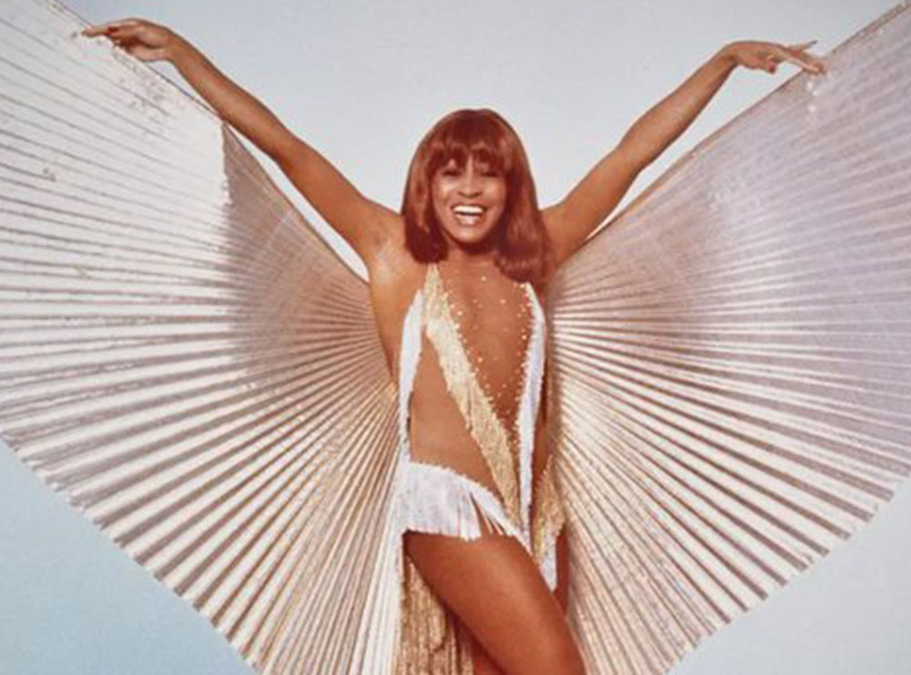 ‘THJESHT më e mira’! PROFIL- Një vështrim pas në jetën e “Mbretëreshës së Rock and Roll”, Tina Turner