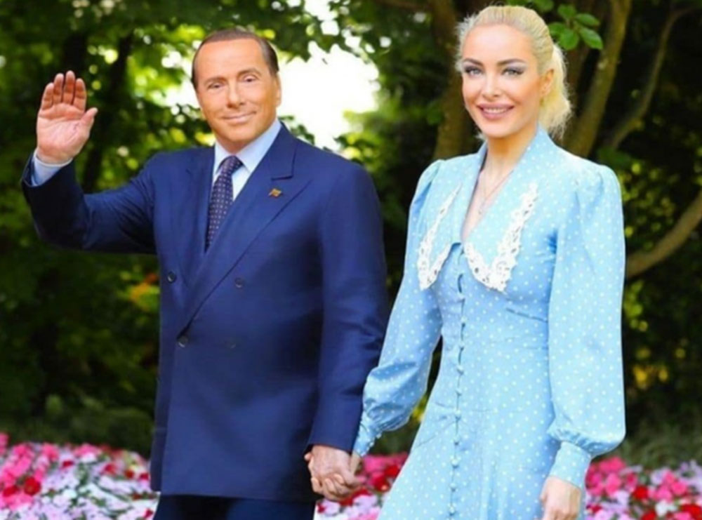 53 vite më e re, kush është vejusha deputete e Silvio Berlusconit