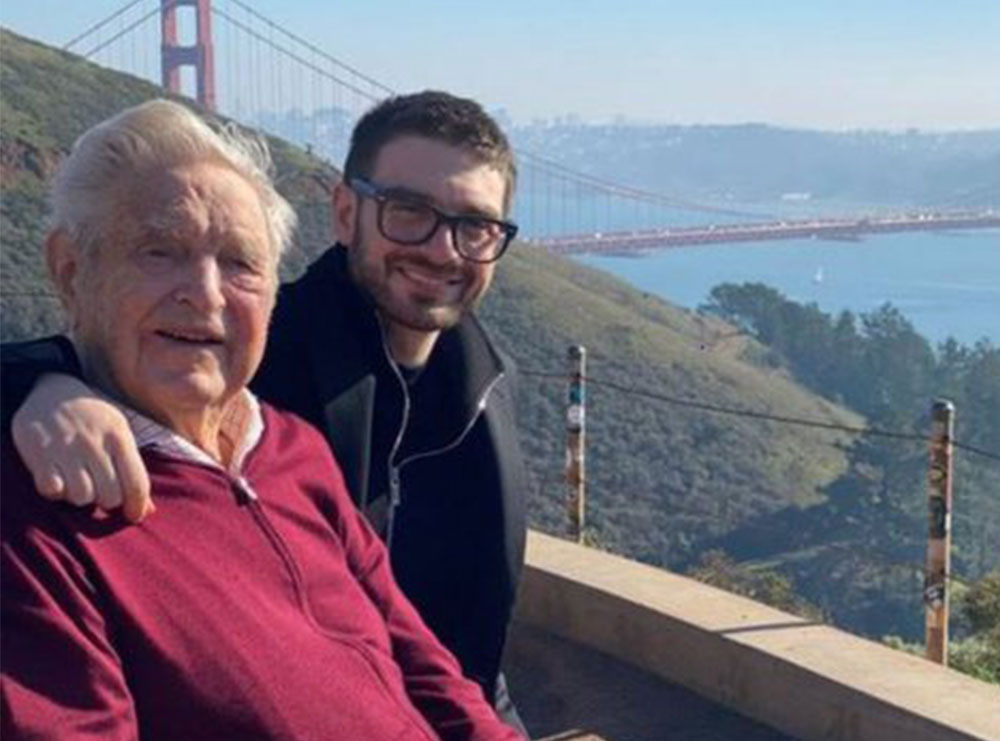 George Soros ia dorëzon djalit të tij 37-vjeçar kontrollin e perandorisë: Jam më politik se babai