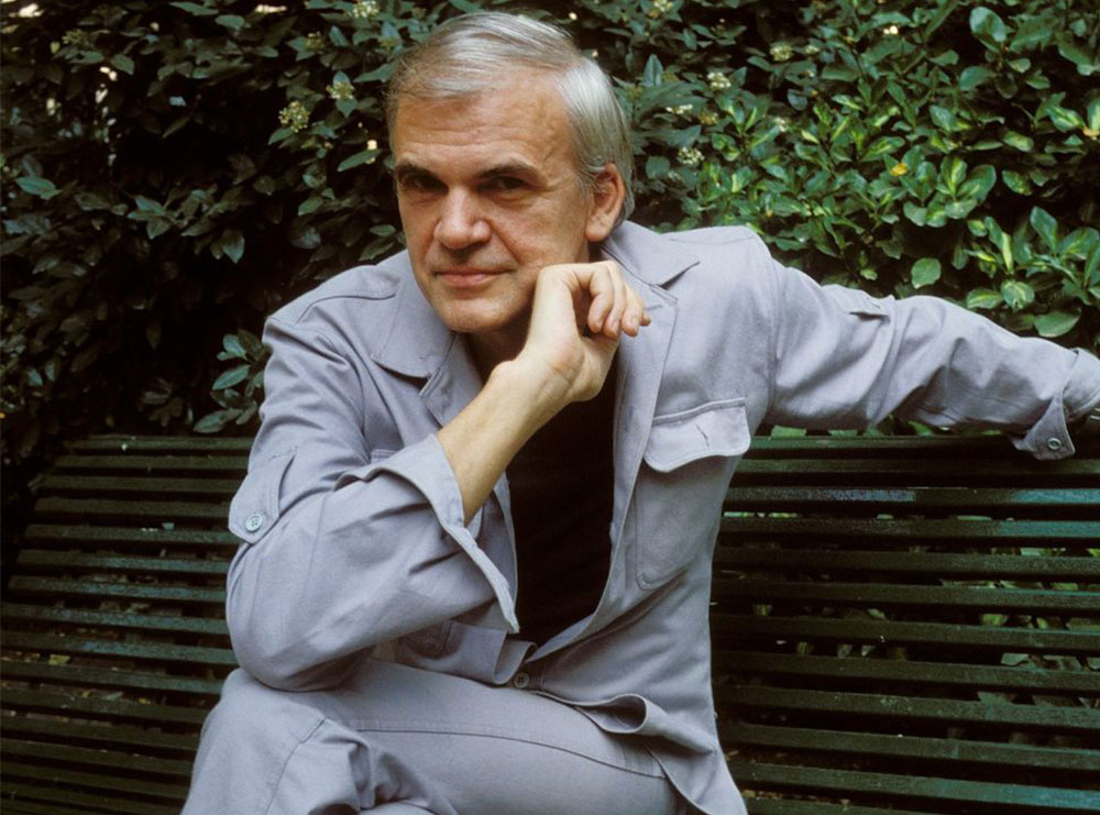 Ndahet nga jeta shkrimtari i njohur, Milan Kundera