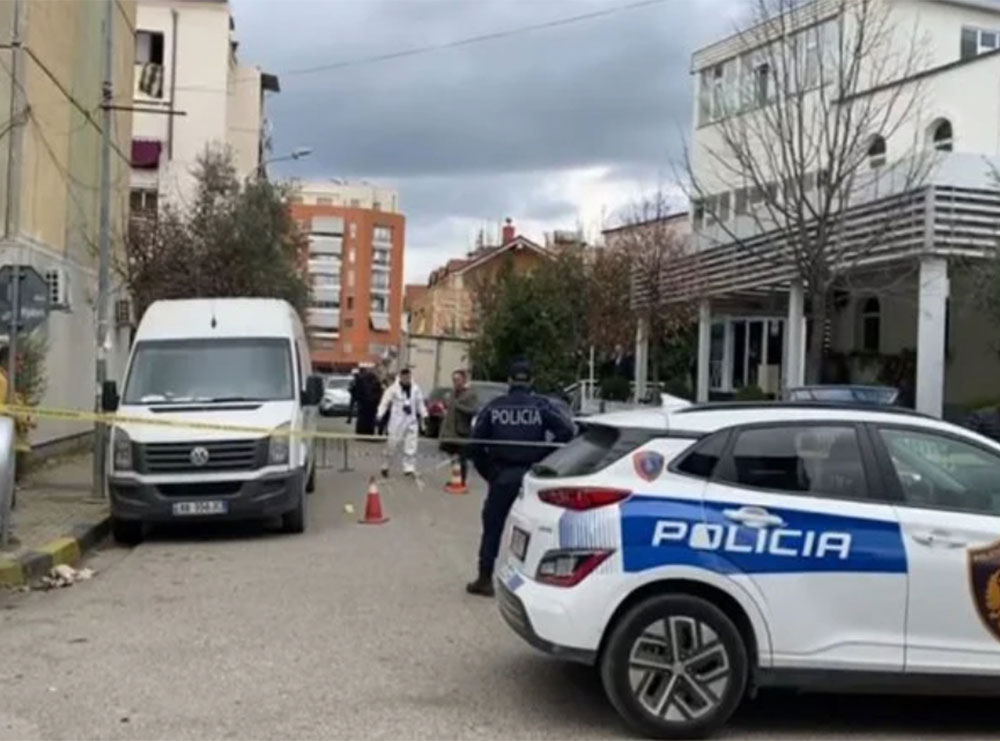 Tragjedi në Tiranë: Vëllai vret vëllanë dhe më pas veten!