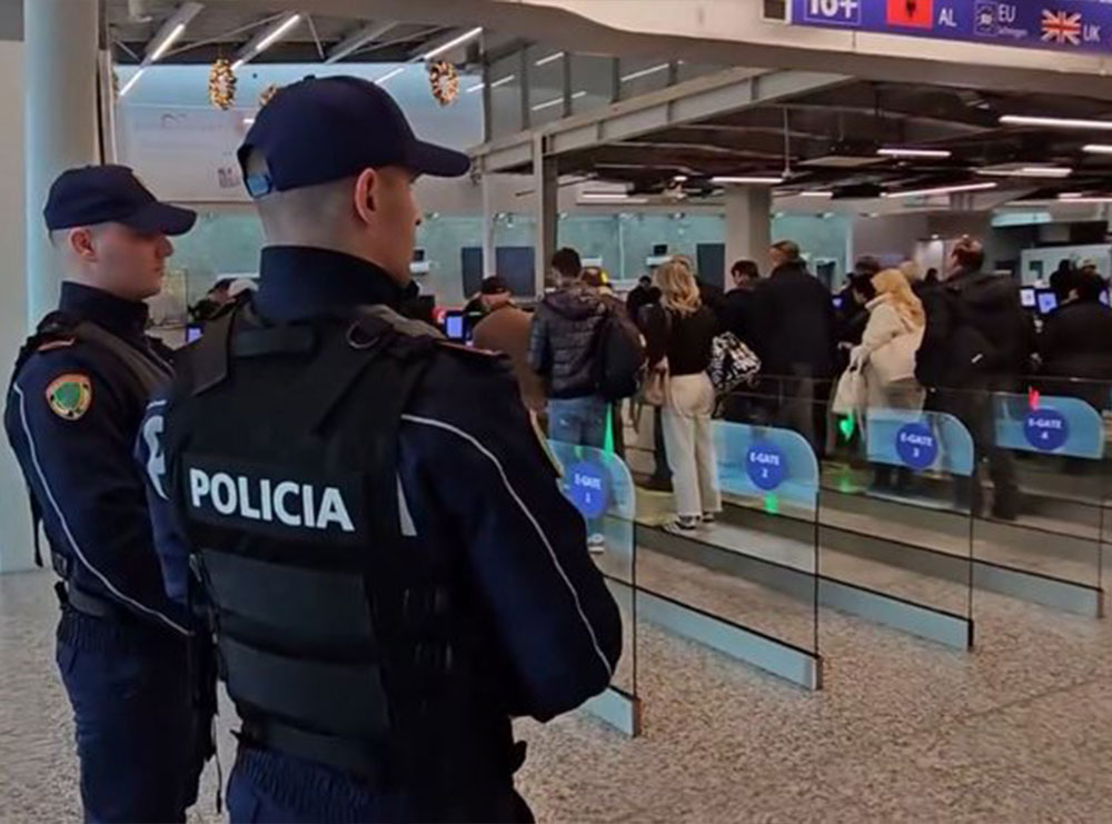 Dyshohet se i vodhi një pasagjeri orën me vlerë 20 mijë euro, arrestohet punonjësi i aeroportit të Rinasit