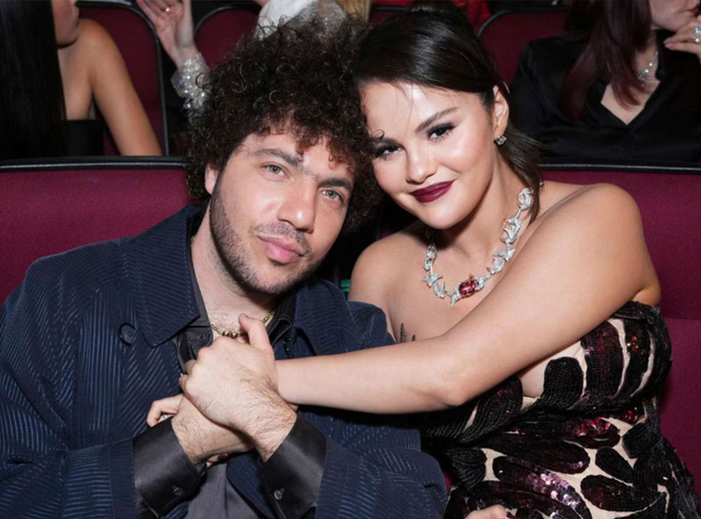 Selena Gomez flet për kritikat e njerëzve për lidhjen me Benny Blanco: “Ai është burim lumturie”
