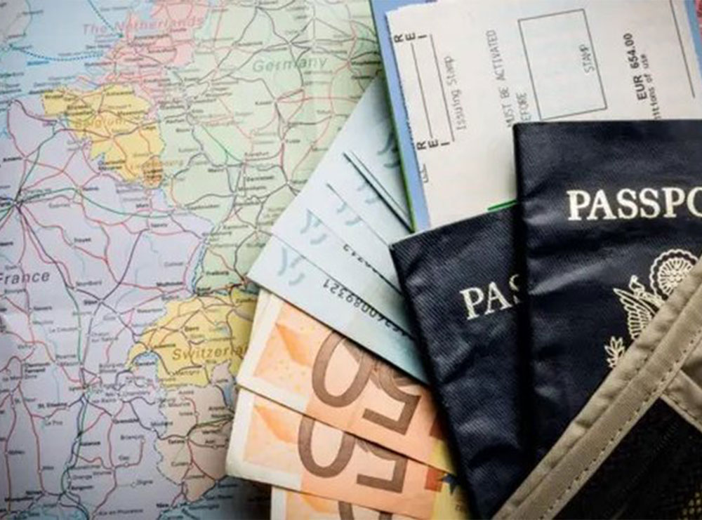 Pasaportat më të fuqishme në botë për vitin 2025: Ku renditet Shqipëria