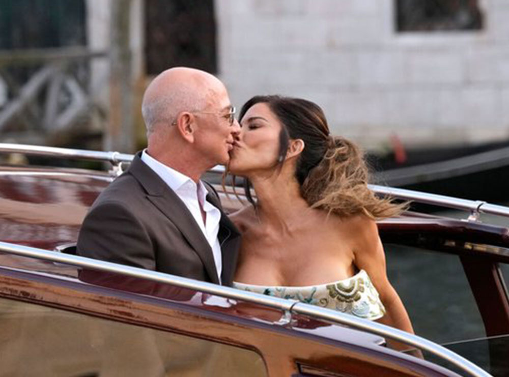 “Brenda” darkës së Jeff Bezos dhe Lauren Sanchez: Menuja italiane, atmosfera e qetë dhe puthja e çiftit