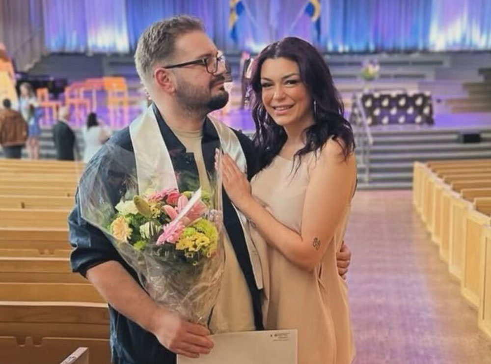 Reperi Vig Poppa diplomon në Suedi